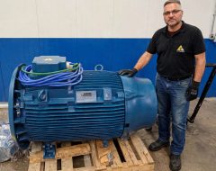 Testes elétricos no rebobinamento de motor em SP